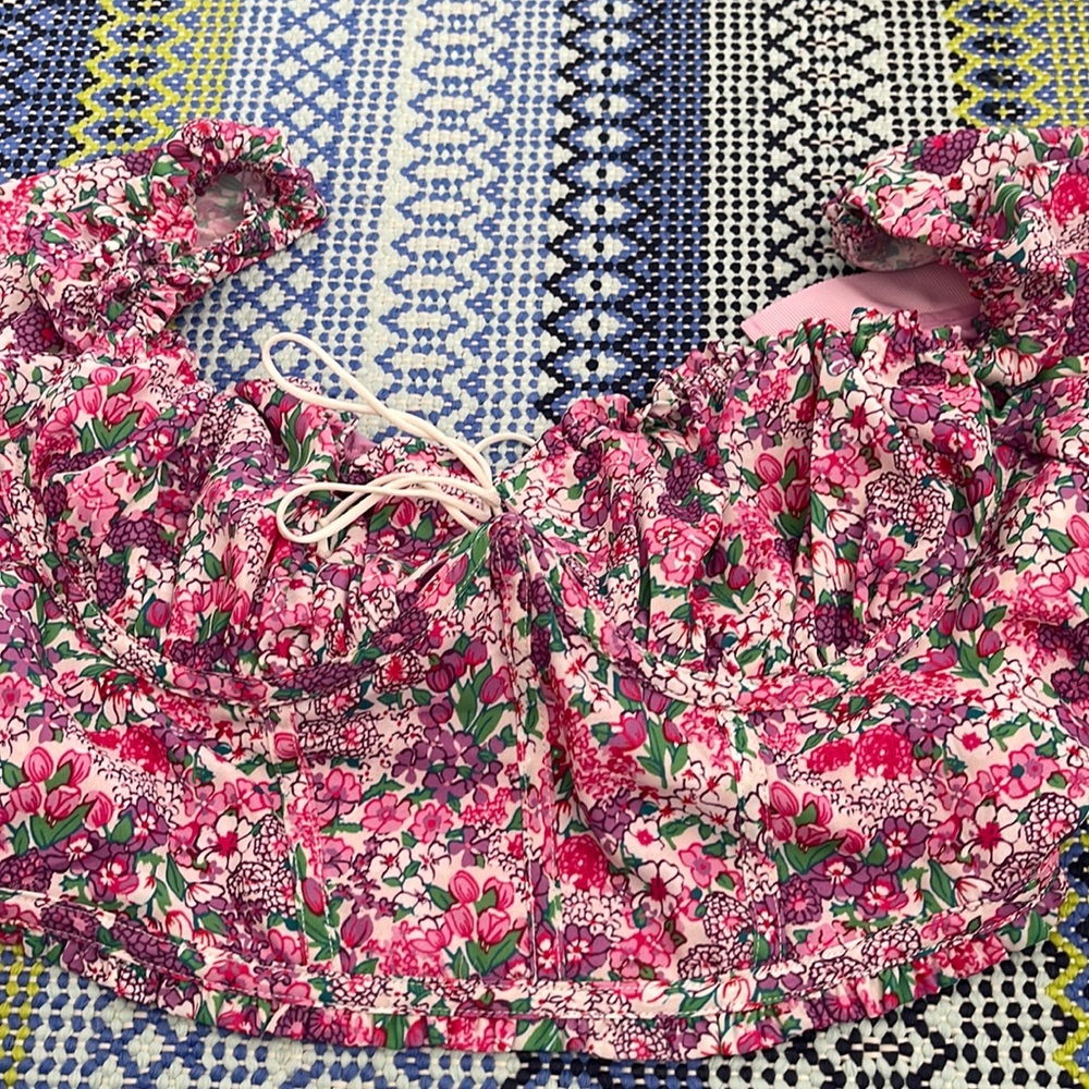 Floral short sleeve crop top from for love and lemons